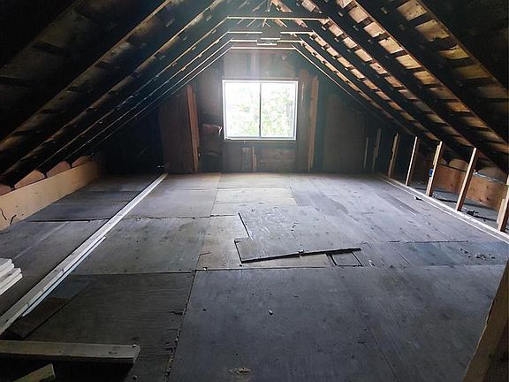 6 Benefits of Attic Cleanup and Decontamination