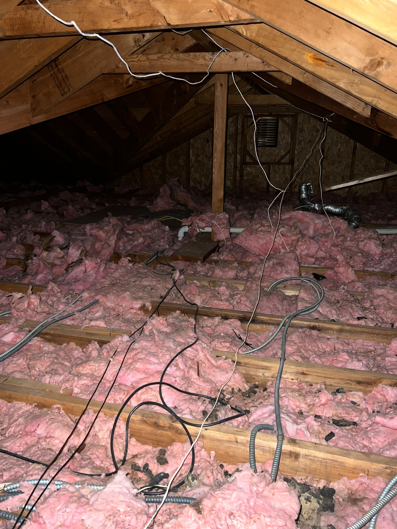 How To Remove Attic Insulation Efficiently